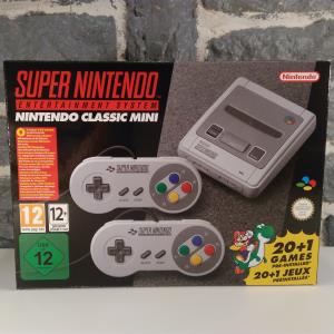 Nintendo Classic Mini - Super Nintendo Entertainment System (01)